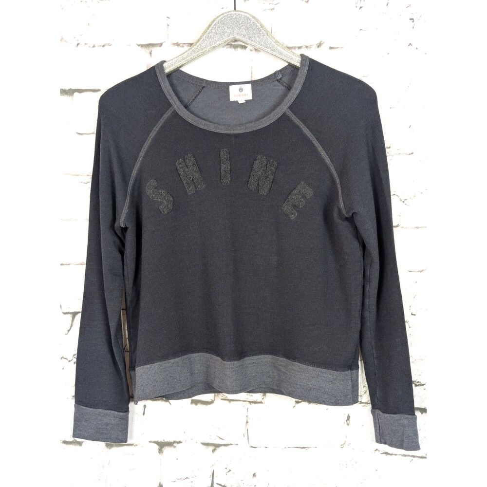 SUNDRY "Shine" Graphic Knit Pullover Soft Cozy Comfort Black Gray Medium 8/10
